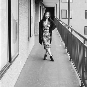 Printed black and white fitted dress